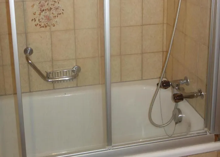 Cozy With Mountain Views 维松纳