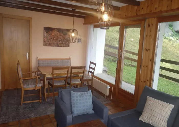 Appartamento Cozy With Mountain Views